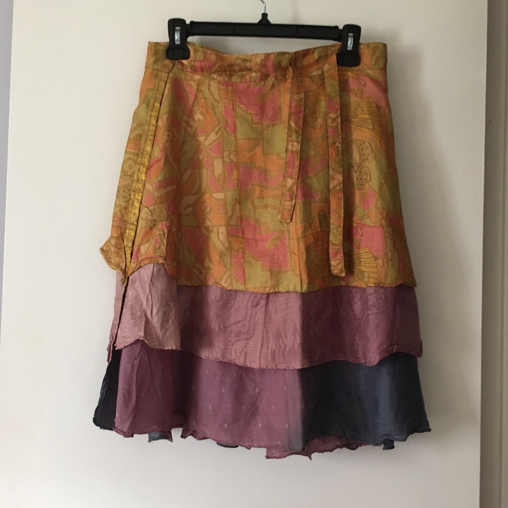 Gorgeous Vintage Pure Silk Multicolor Tiered Wrap Indian Boho Skirt S / M